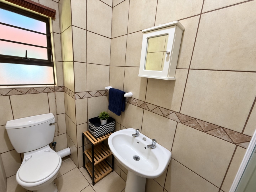 1 Bedroom Property for Sale in Vredenhof Sh Free State